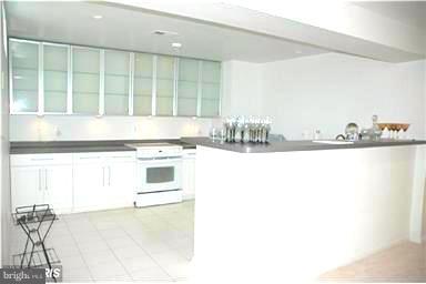 SOUTH RIDING - Residential Lease