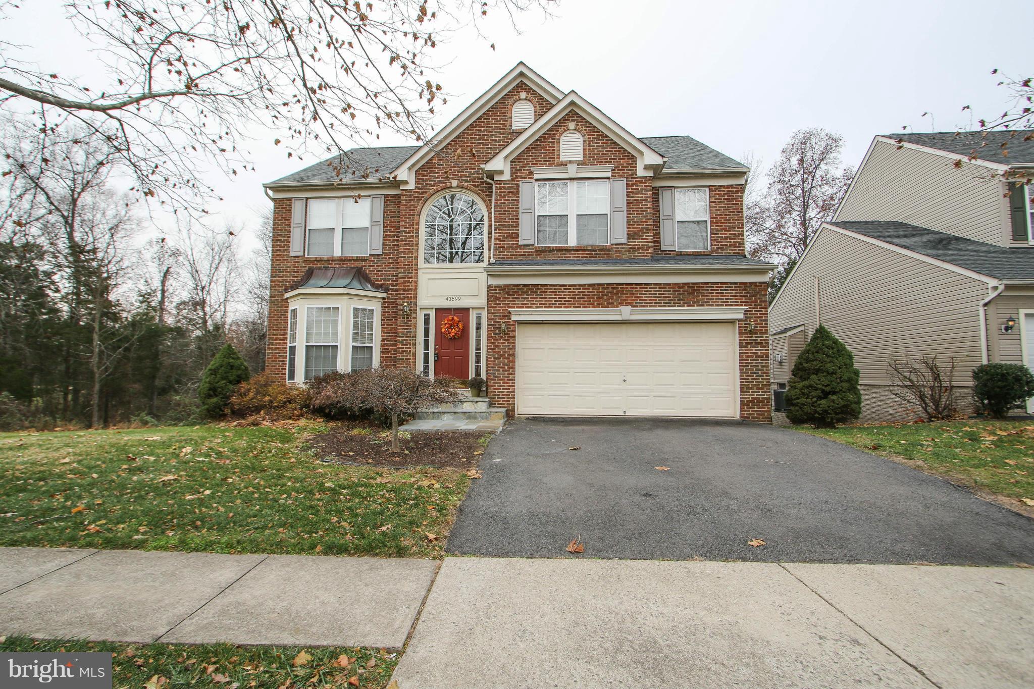 SOUTH RIDING - Residential Lease