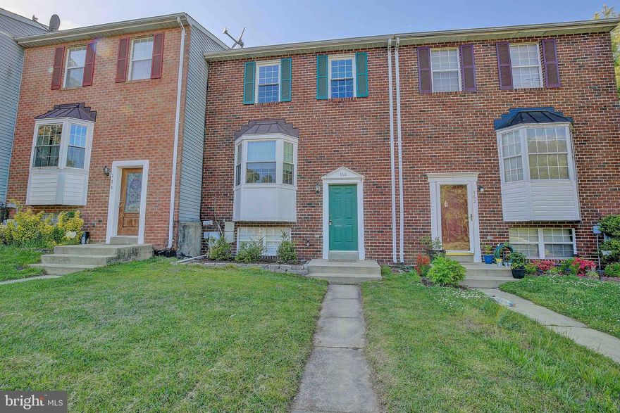 Reduced $10k in Aspen Park! Three bedroom, one and a half bathroom townhome, move in ready! Open concept with foyer, fresh paint, and updates throughout. Fully fenced rear yard with large deck and stairs. Stainless steel appliances in kitchen. Large master bedroom. Call today to be first to schedule a showing when this home goes active!