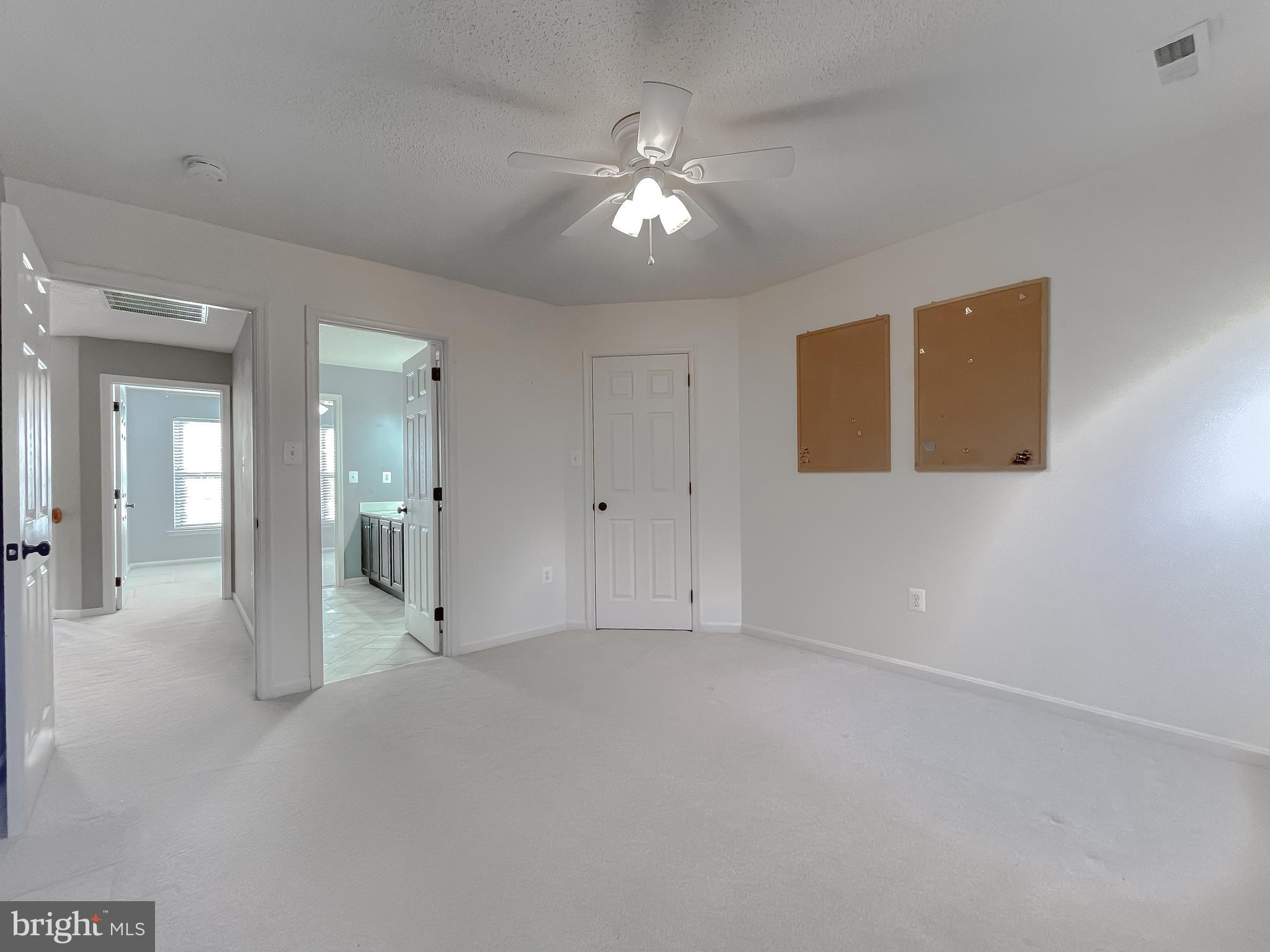 NEWTON MANOR - Residential