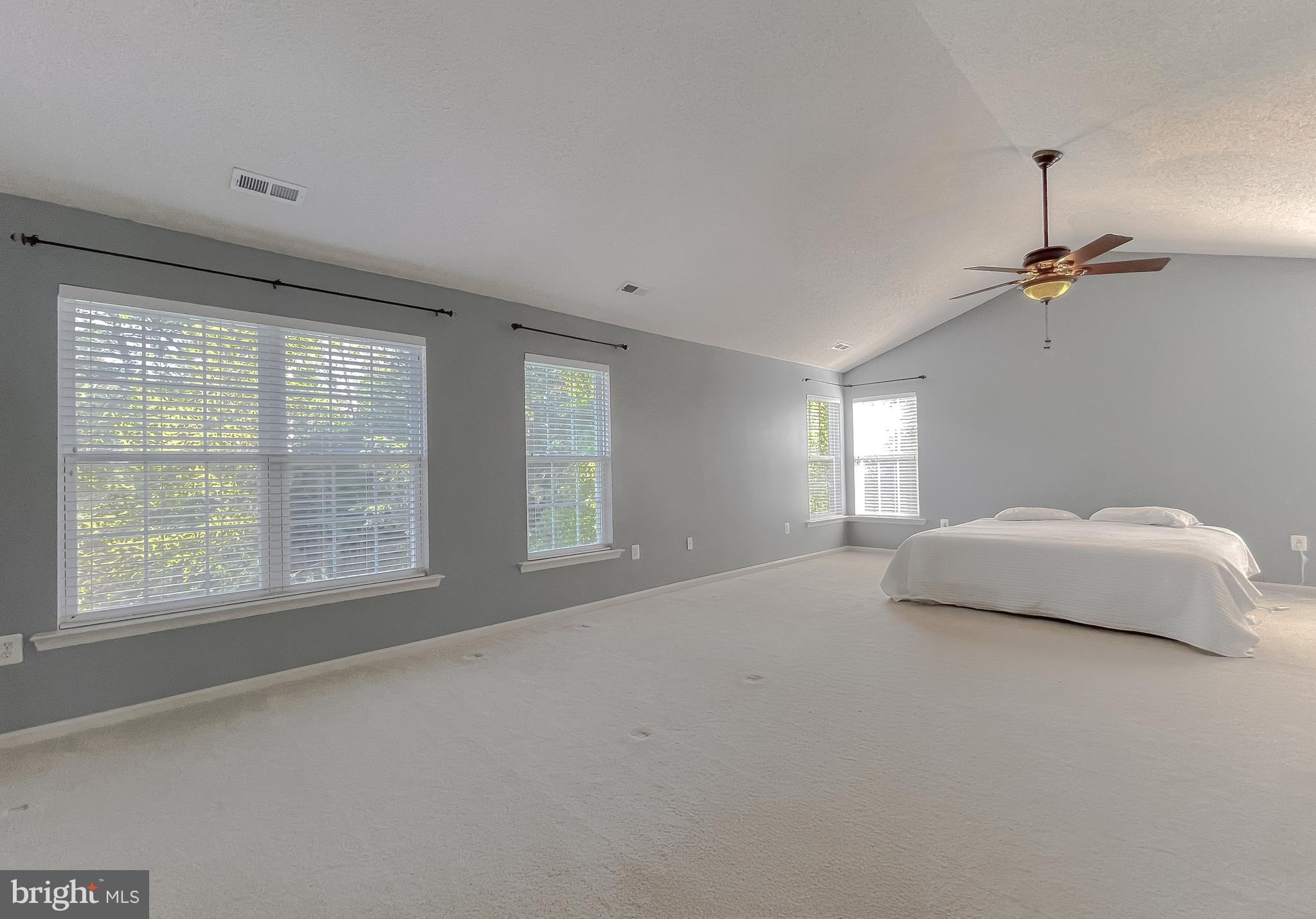 NEWTON MANOR - Residential