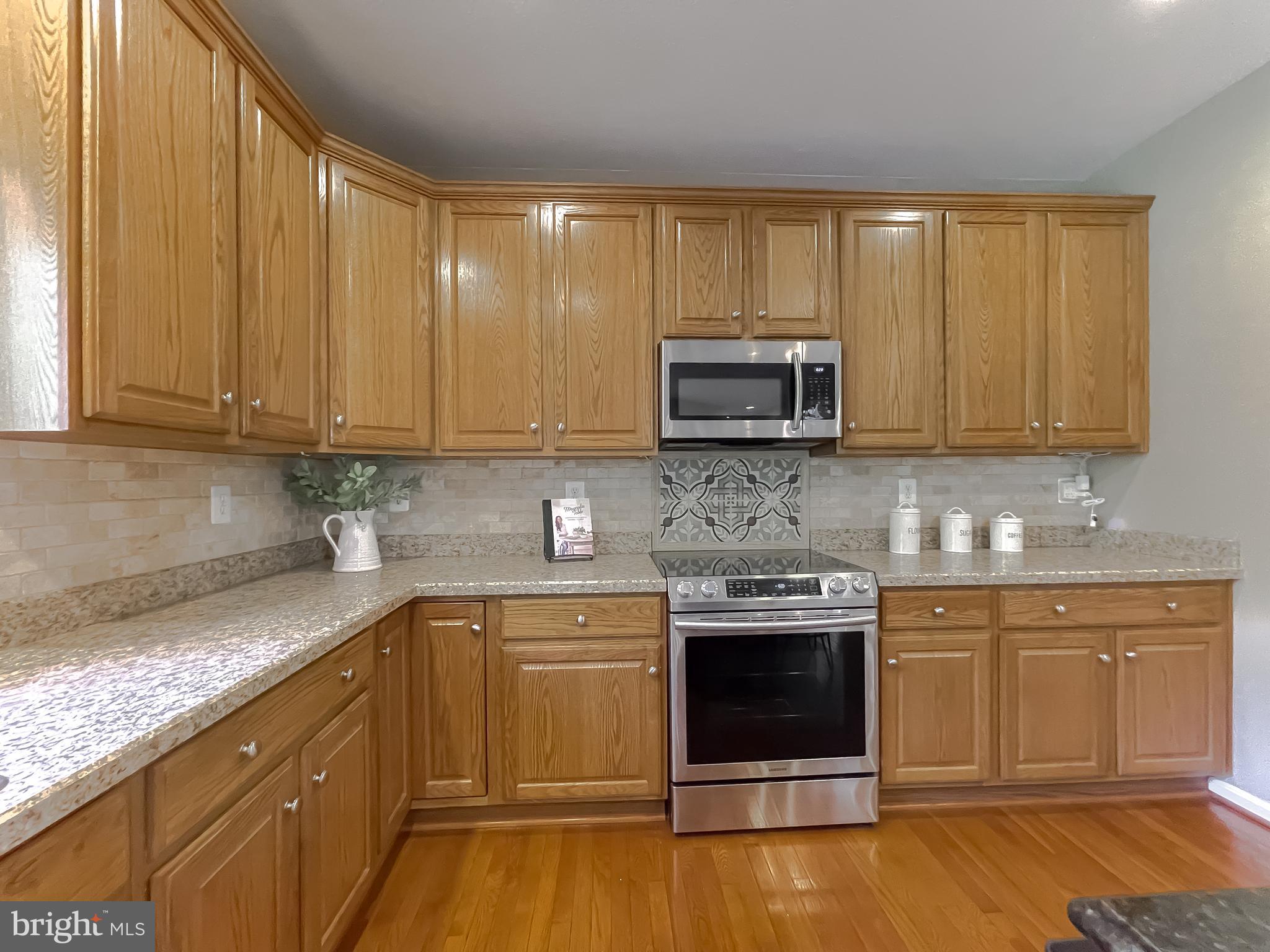 NEWTON MANOR - Residential