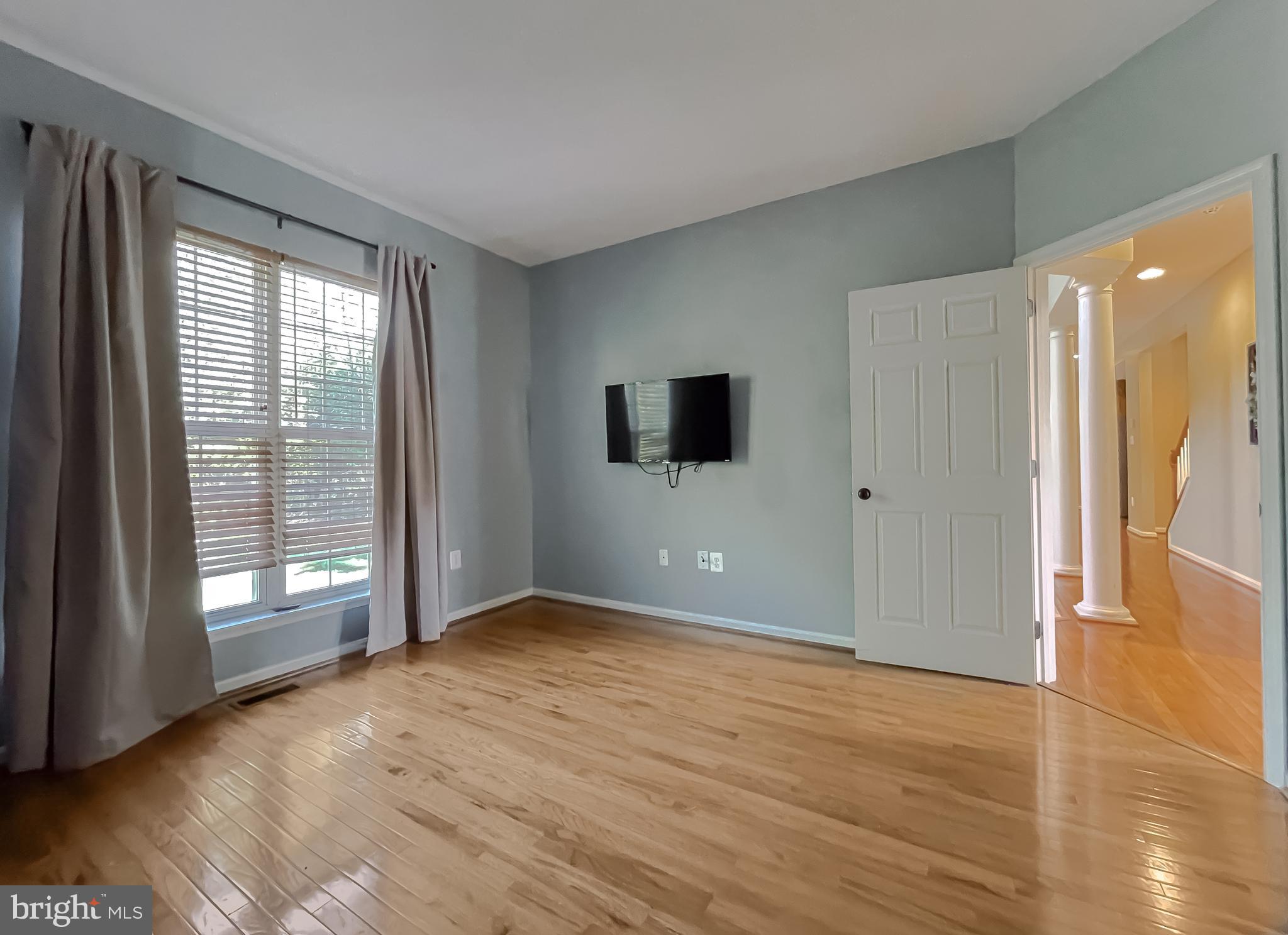 NEWTON MANOR - Residential