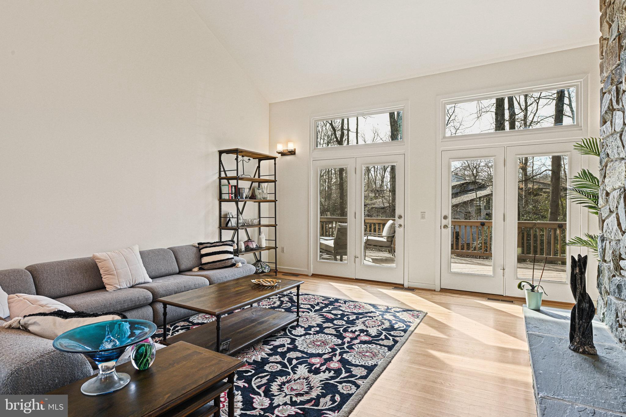 RESTON - Residential