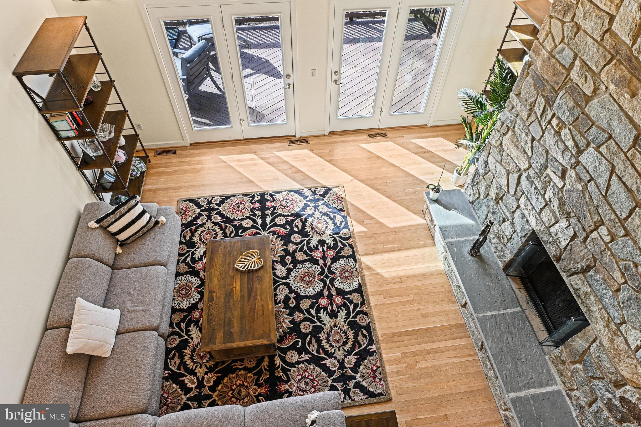 RESTON - Residential