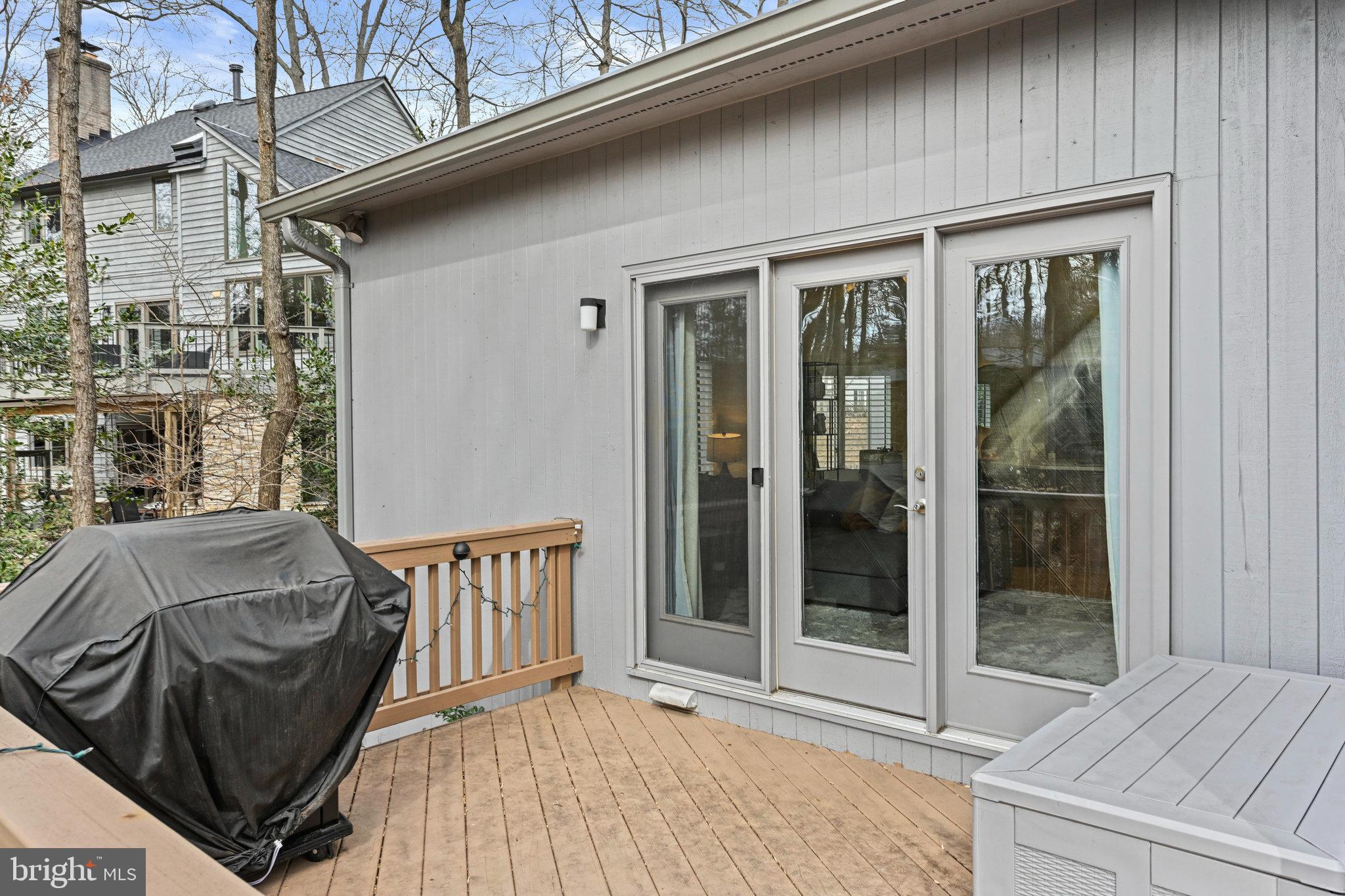 RESTON - Residential