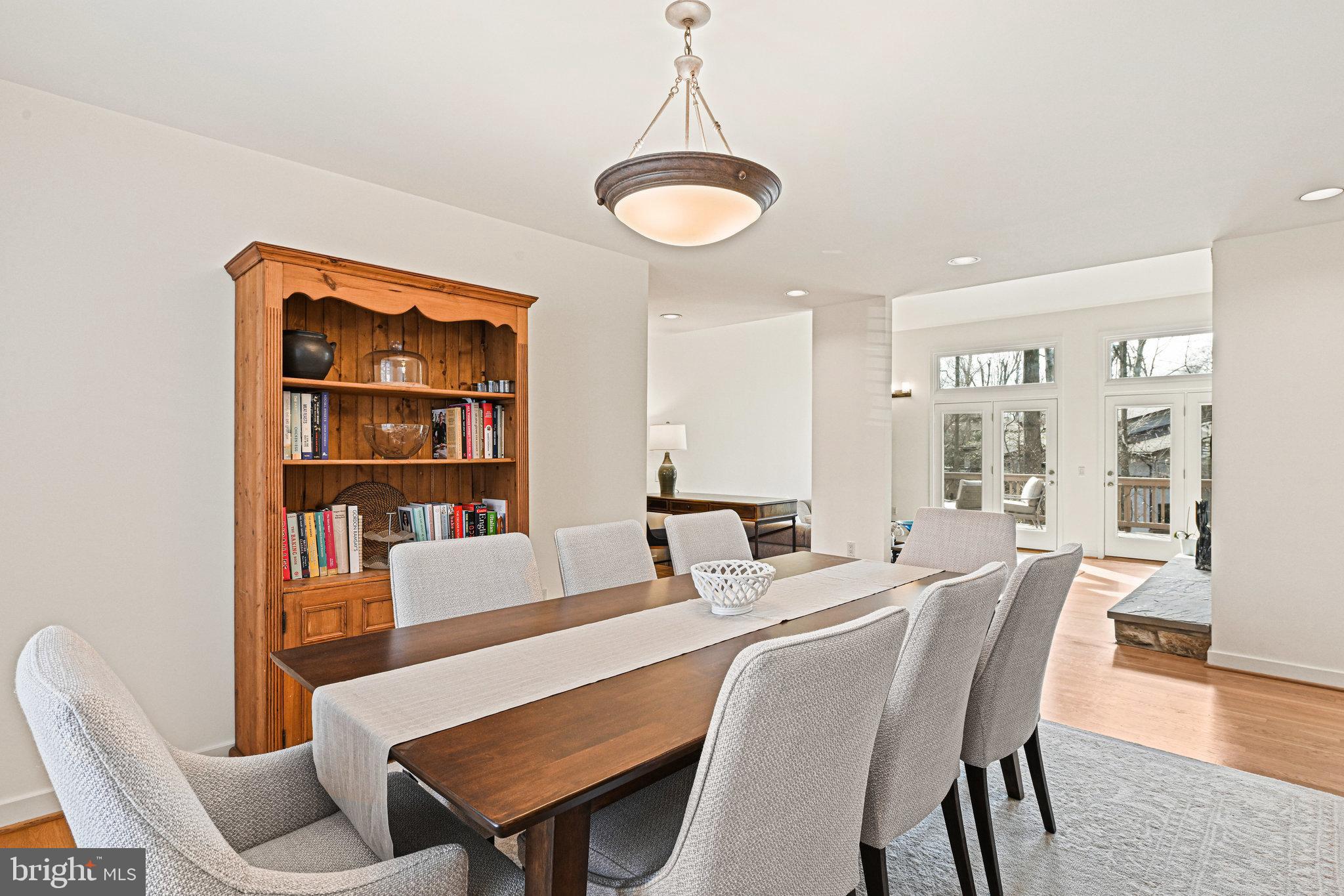 RESTON - Residential