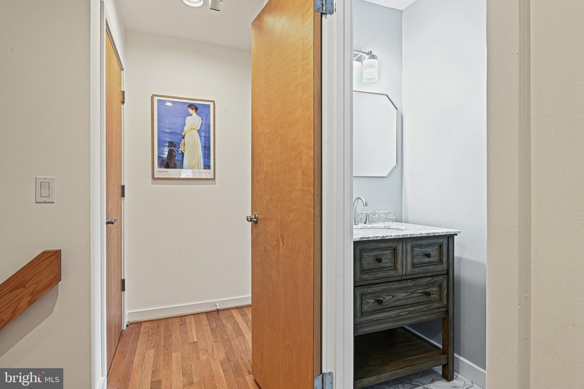 RESTON - Residential