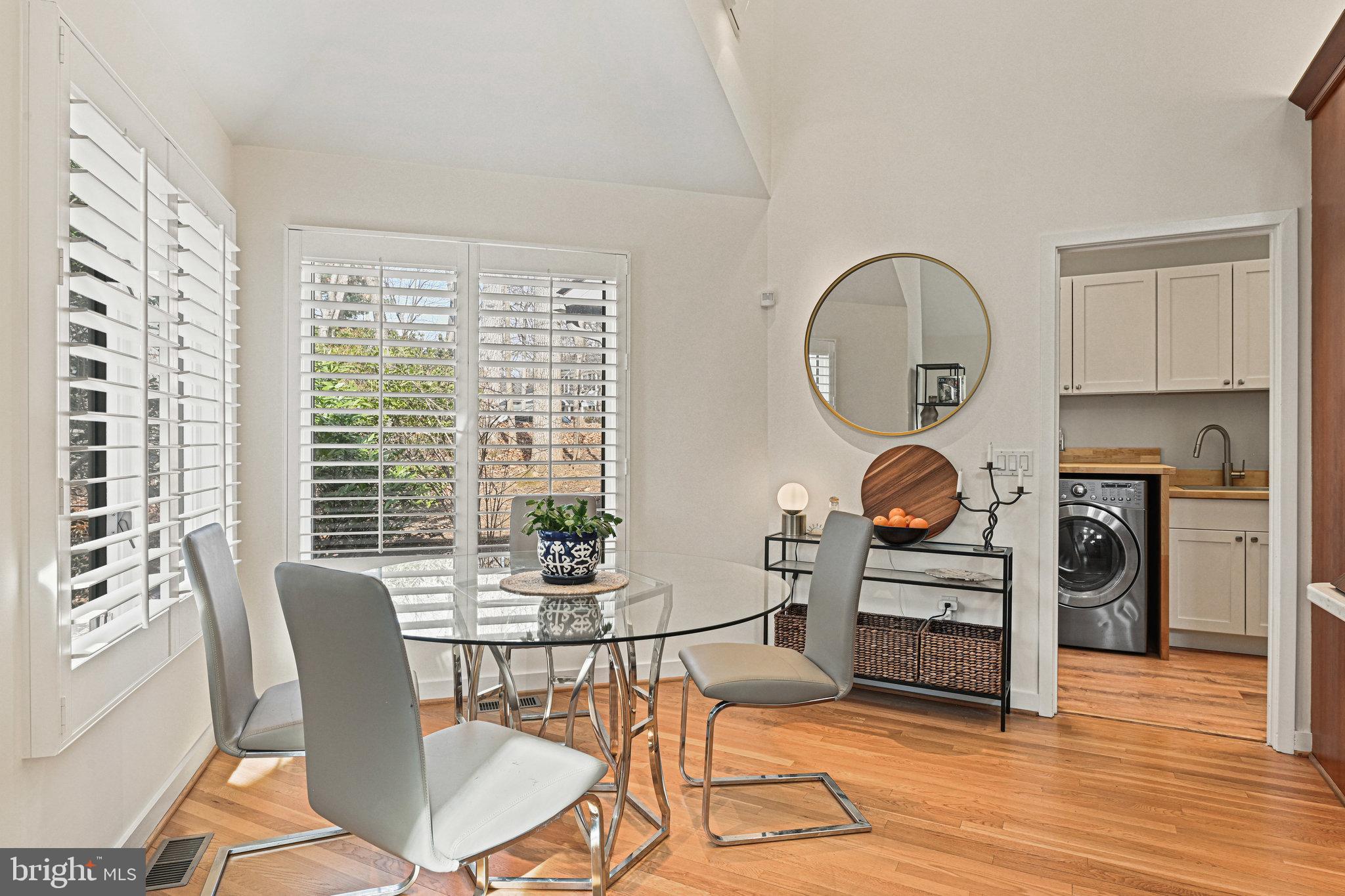 RESTON - Residential