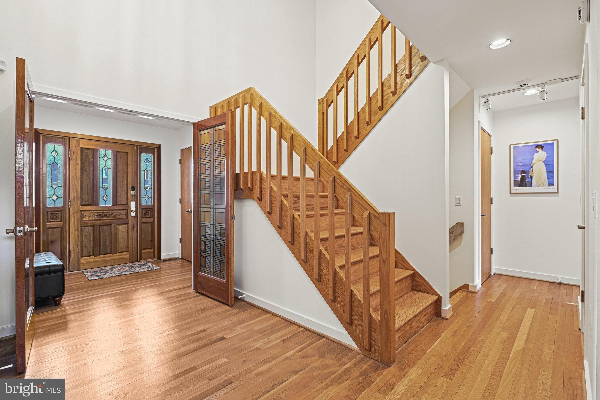 RESTON - Residential