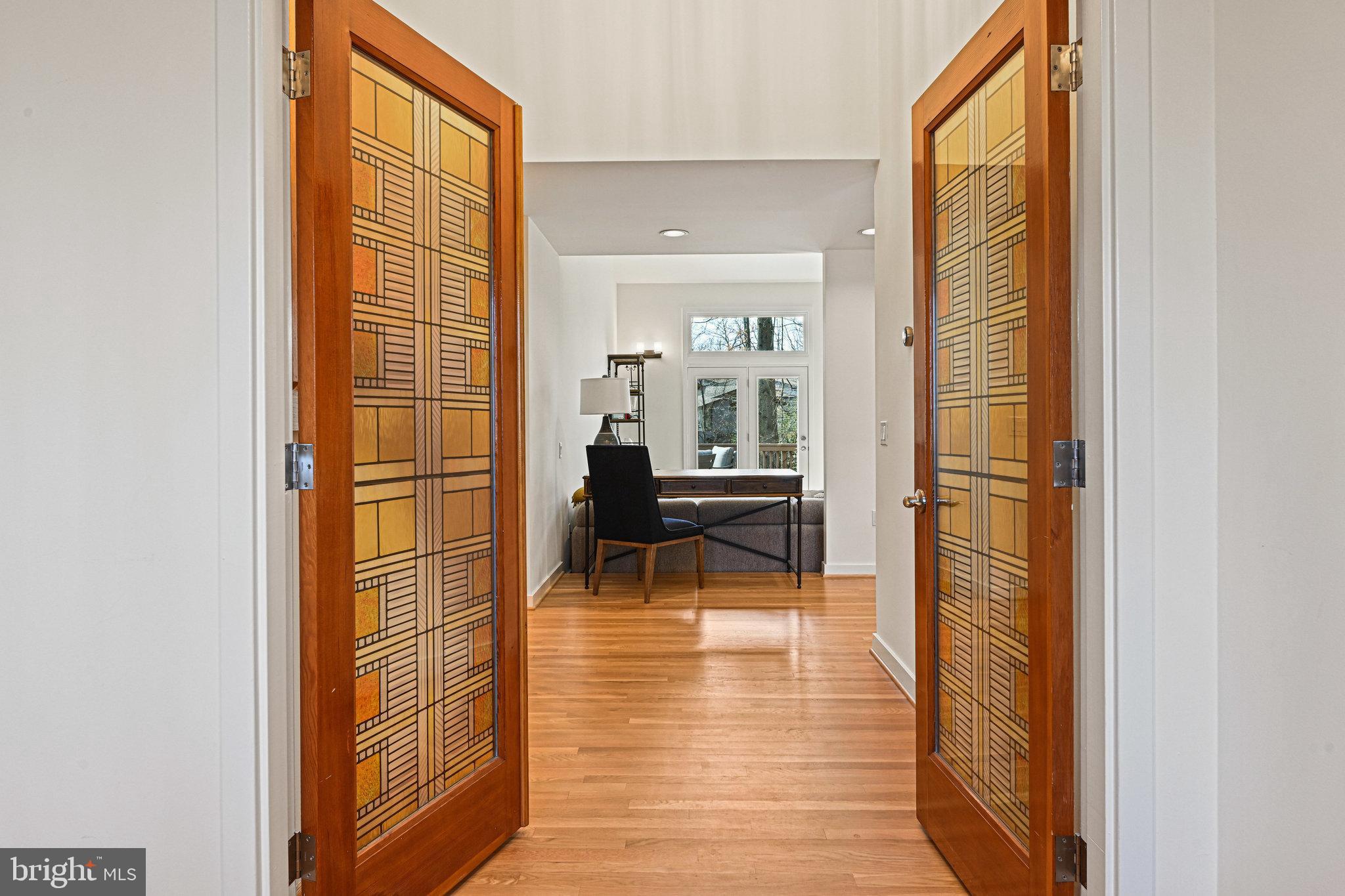 RESTON - Residential