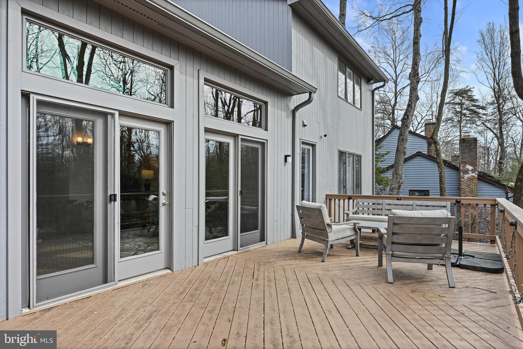 RESTON - Residential