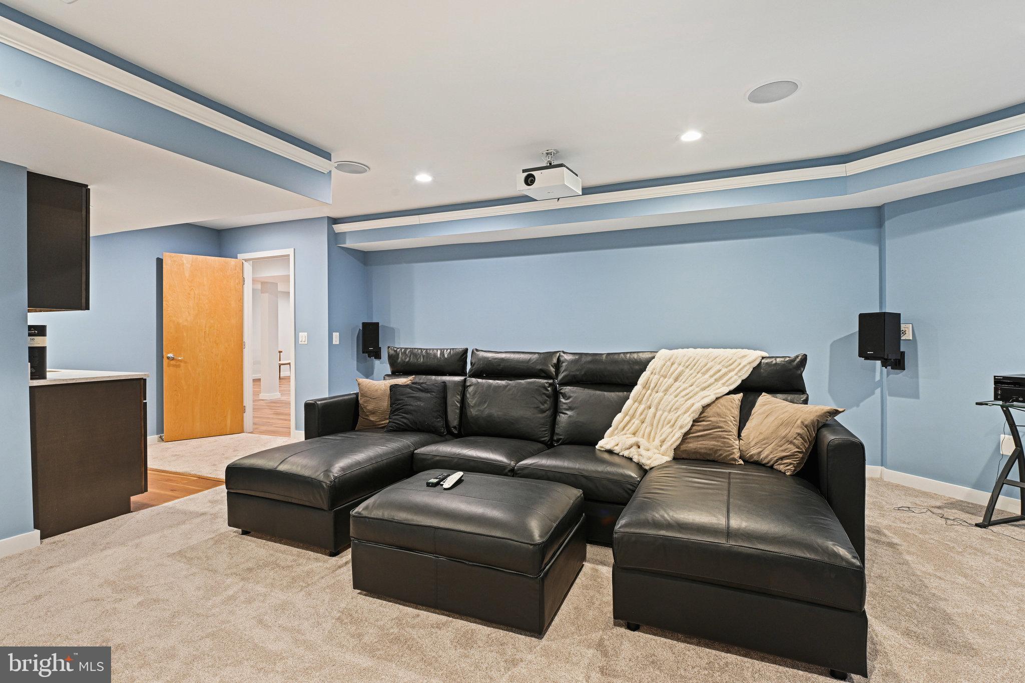 RESTON - Residential