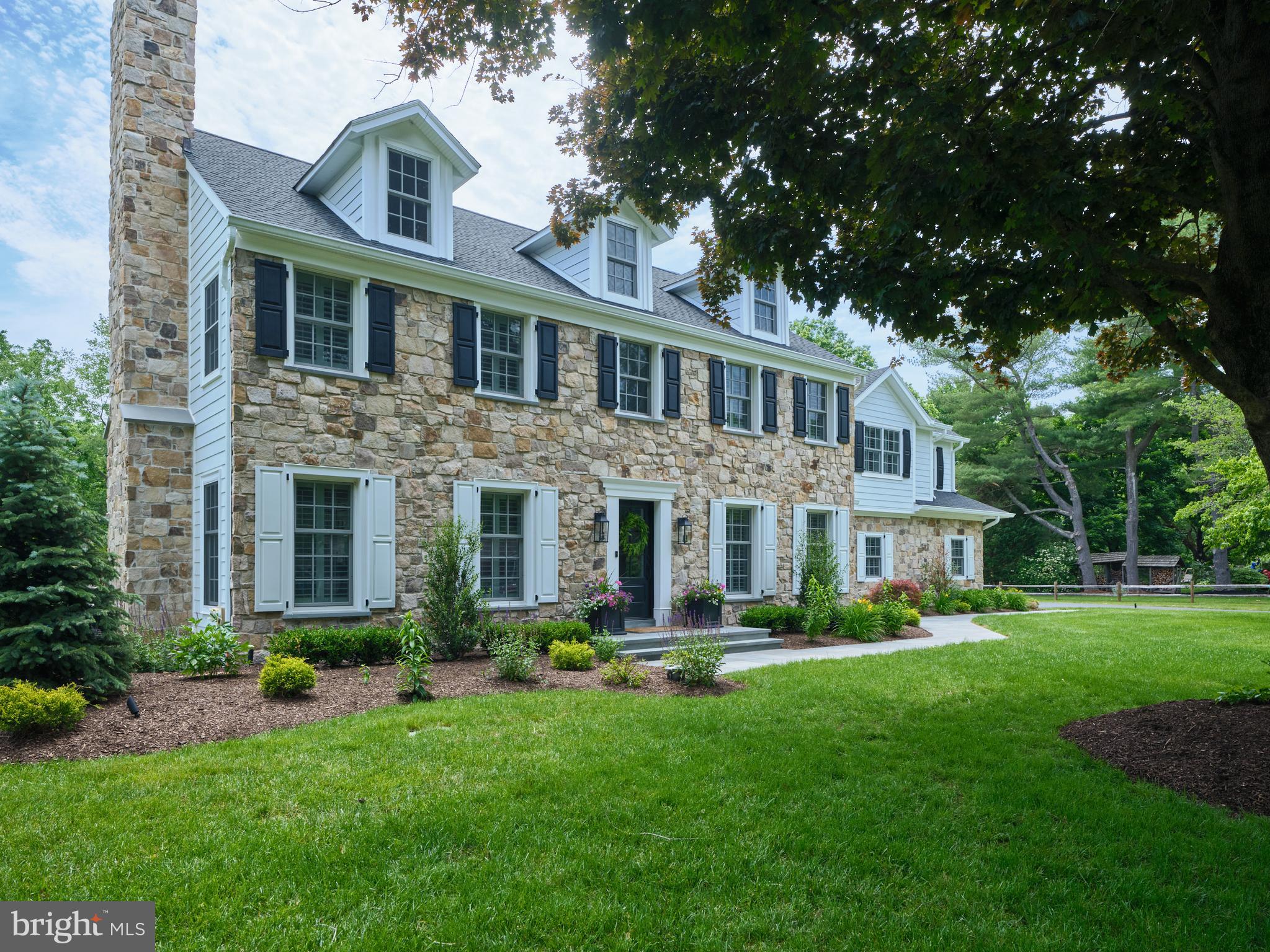 9 DEVON DRIVE