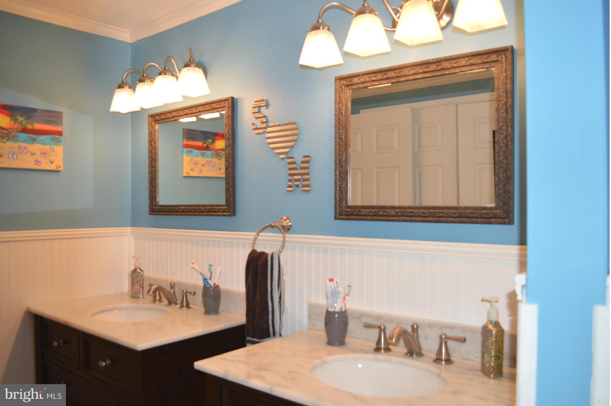 LAKE WILDERNESS - Residential