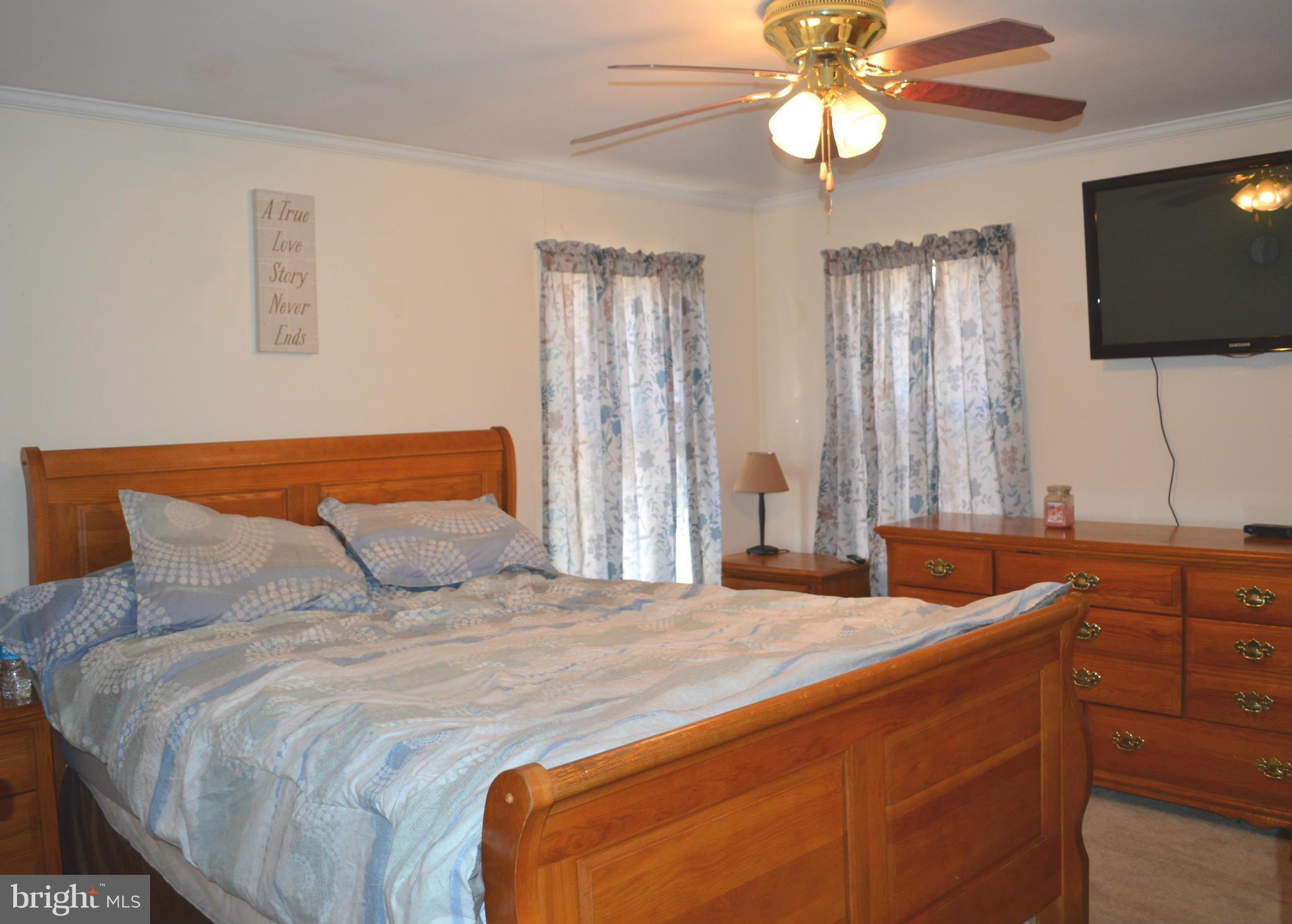 LAKE WILDERNESS - Residential