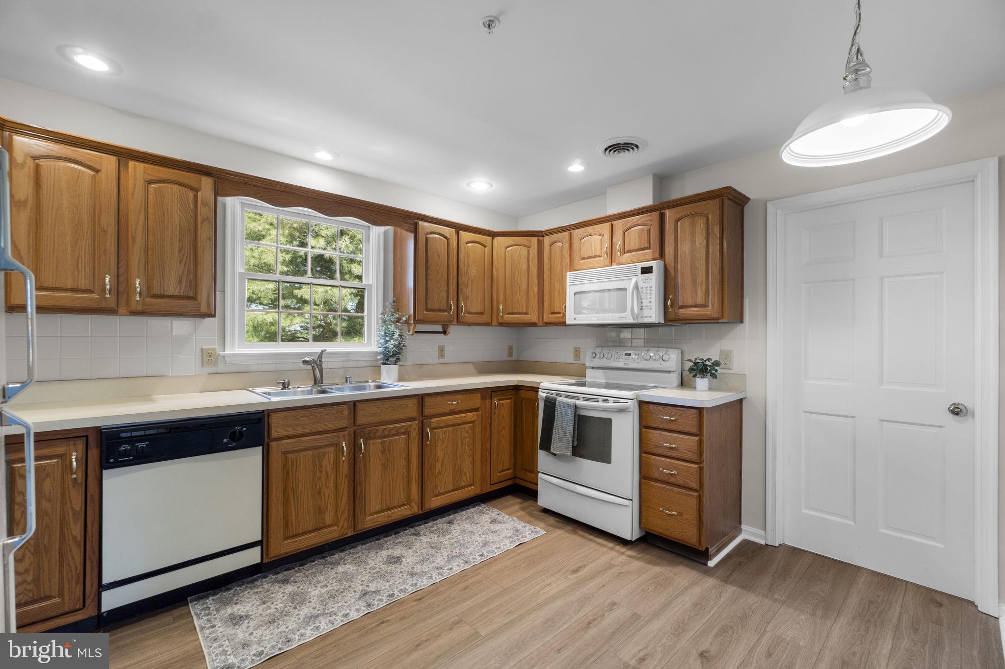 SPRINGDALE VILLAGE - Residential