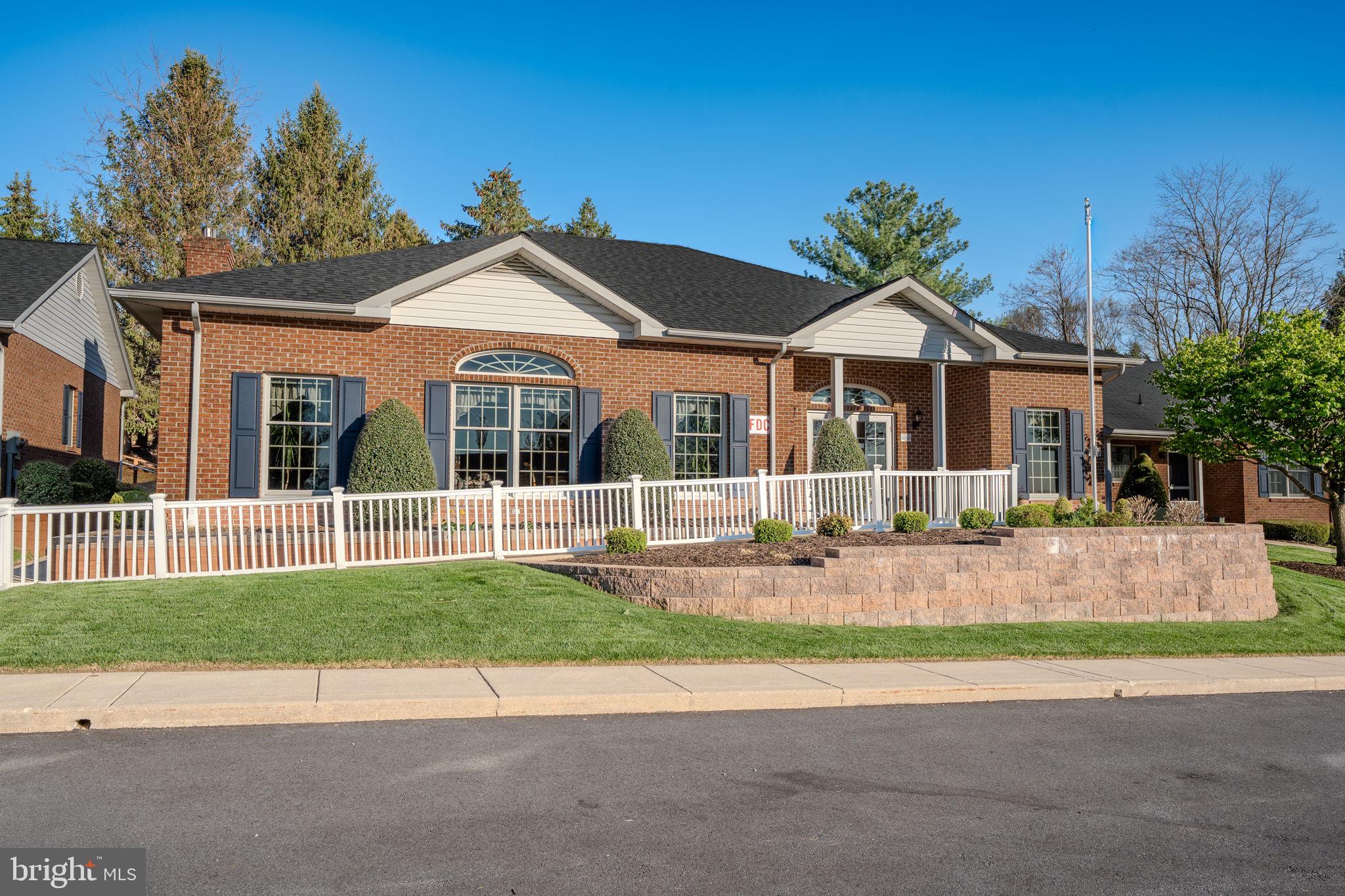 SPRINGDALE VILLAGE - Residential