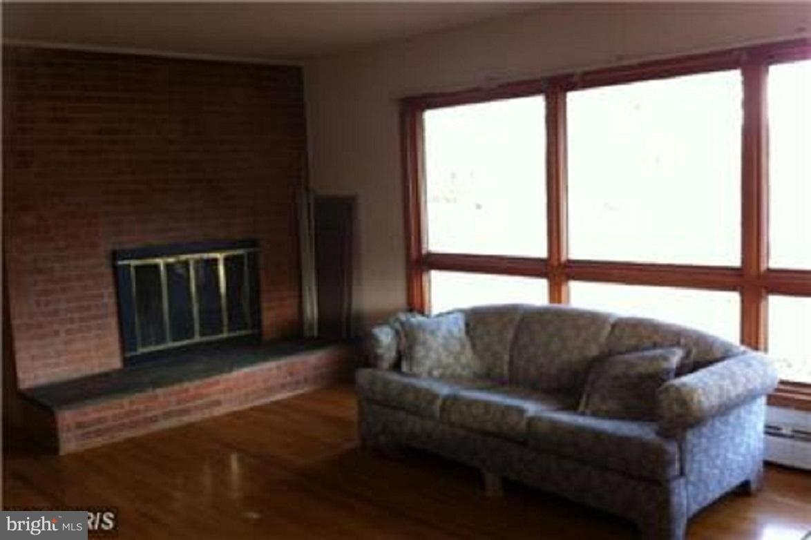 LEEHIGH VILLAGE - Residential Lease