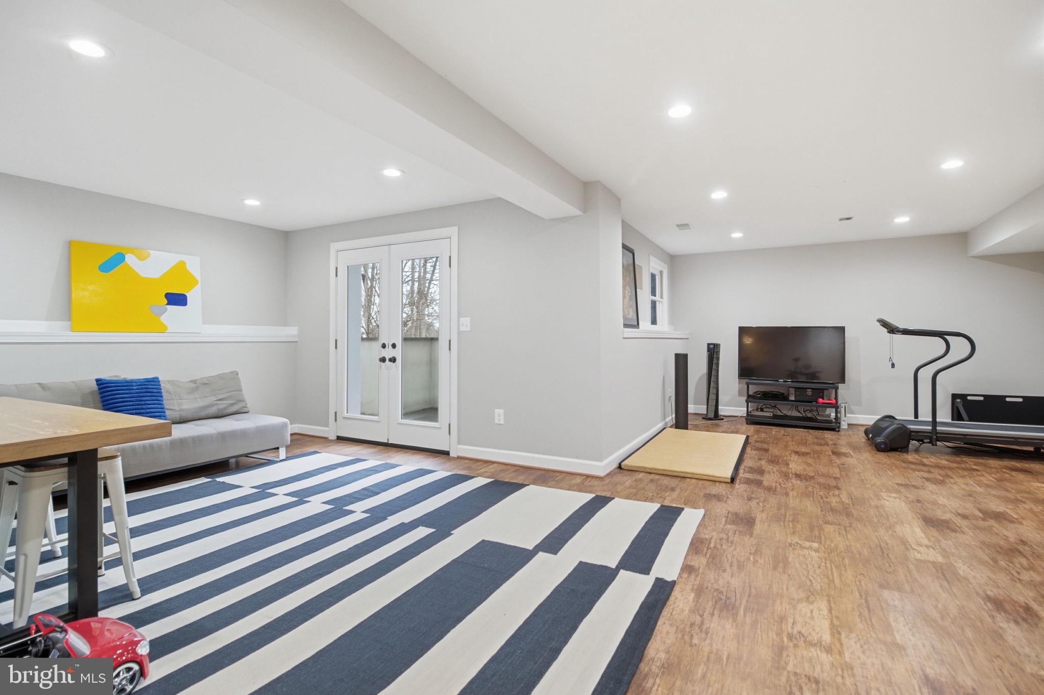 BROOKSIDE - Residential