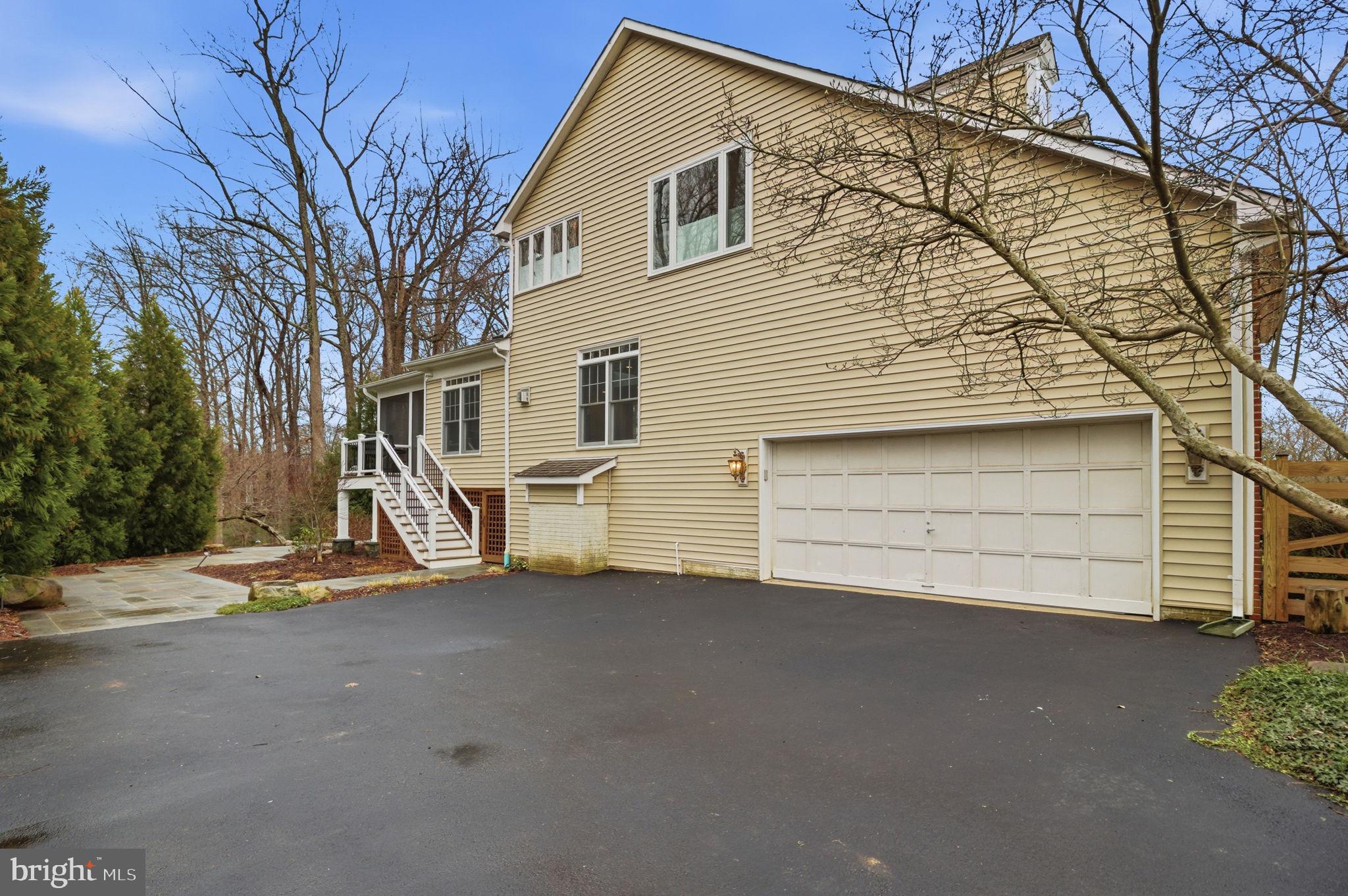 BROOKSIDE - Residential