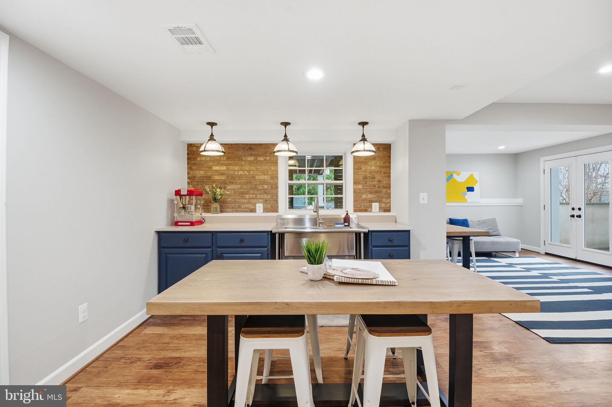 BROOKSIDE - Residential