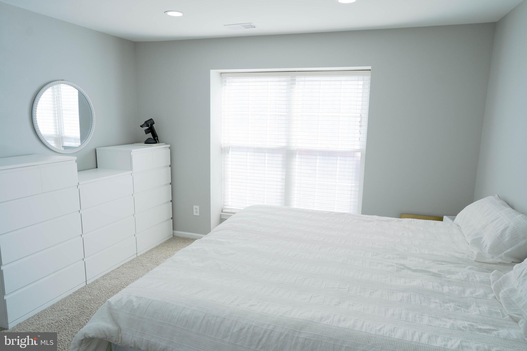 WOODGATE VILLAGE - Residential