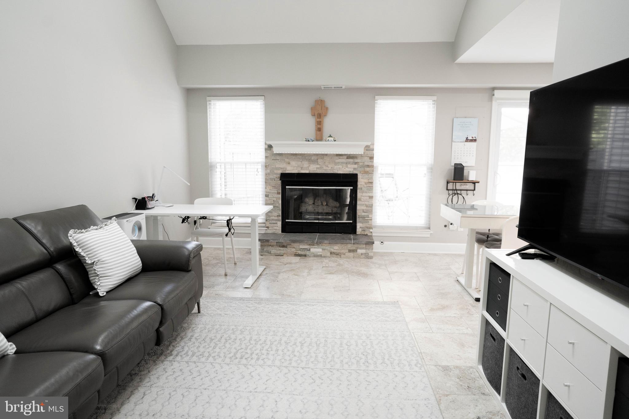 WOODGATE VILLAGE - Residential