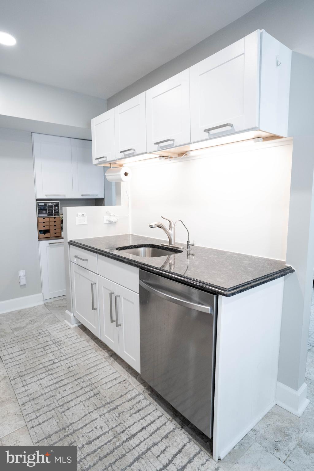 WOODGATE VILLAGE - Residential