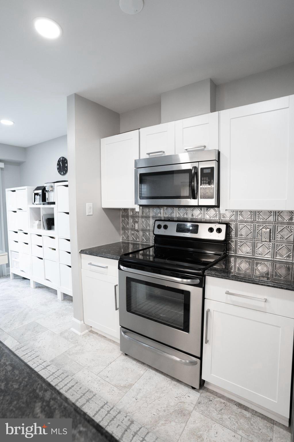 WOODGATE VILLAGE - Residential