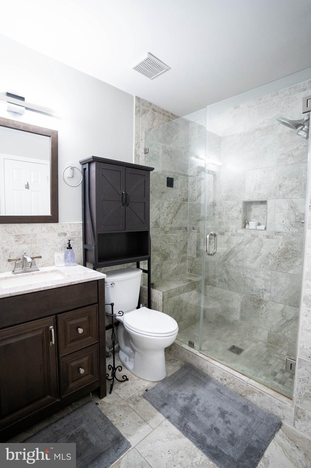 WOODGATE VILLAGE - Residential