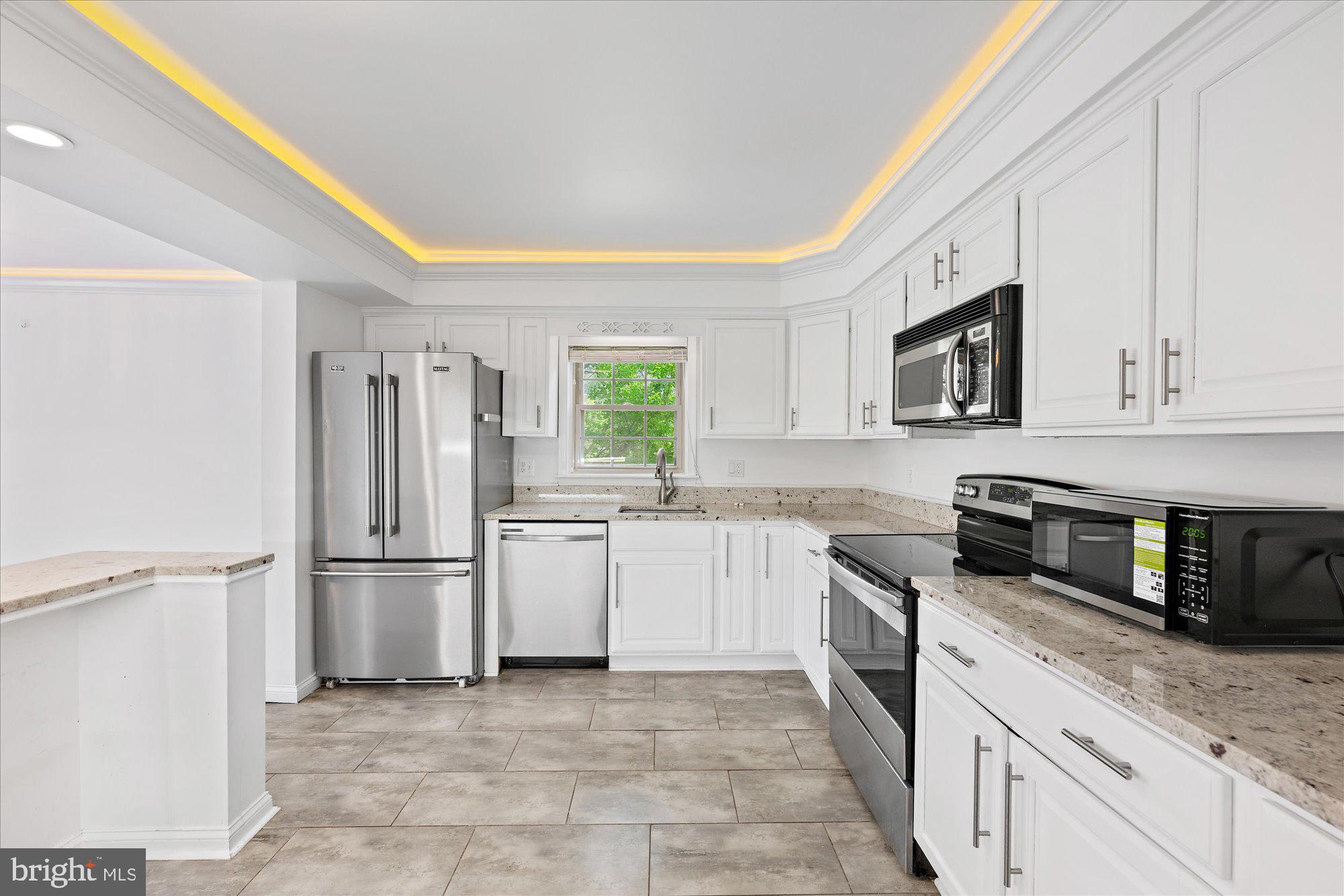 HALLCREST HEIGHTS - Residential