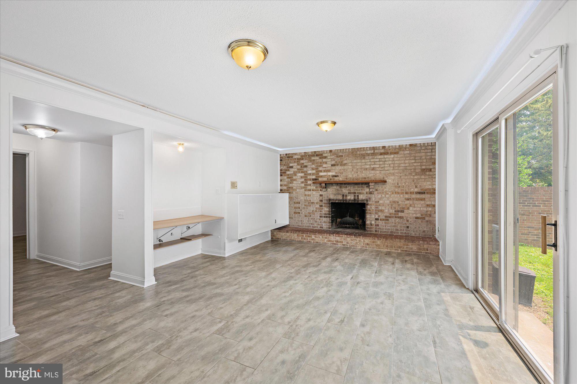 HALLCREST HEIGHTS - Residential