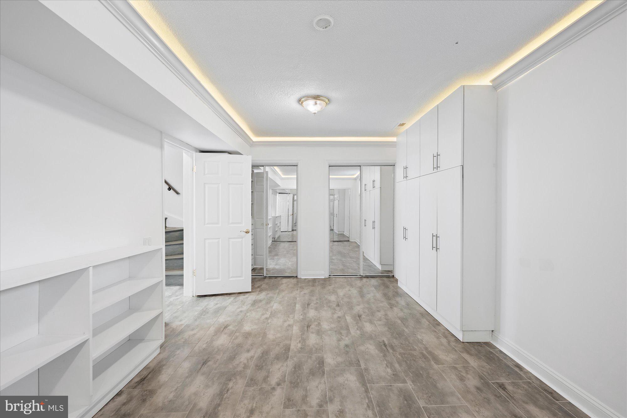 HALLCREST HEIGHTS - Residential