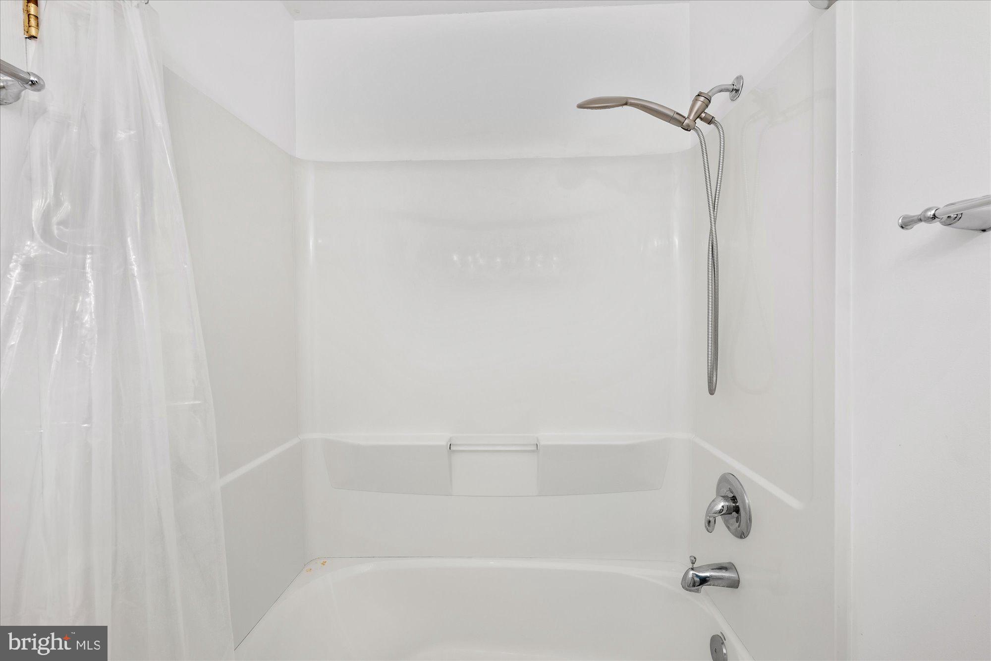 HALLCREST HEIGHTS - Residential