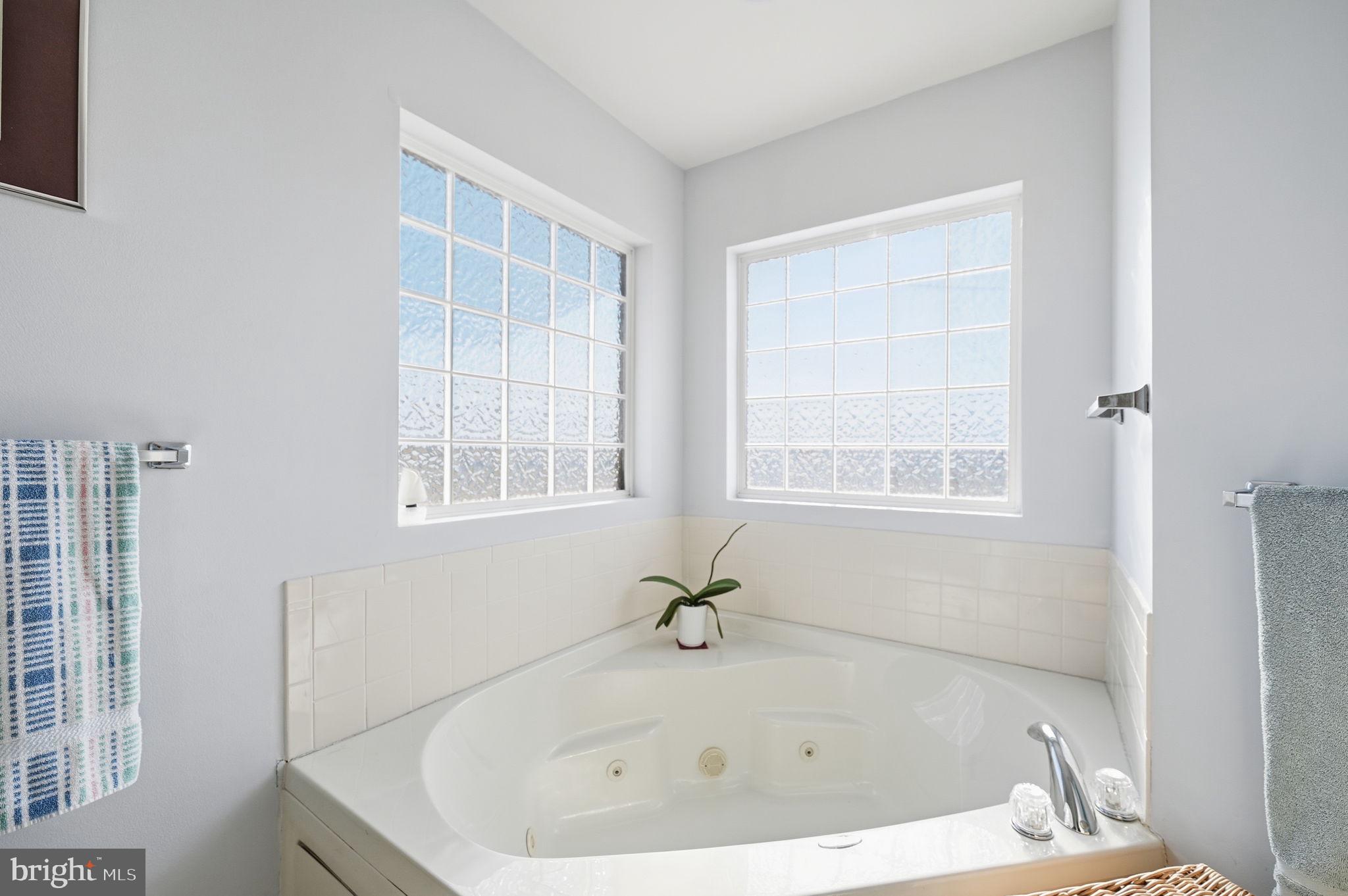 SHEPPERDS GROVE - Residential