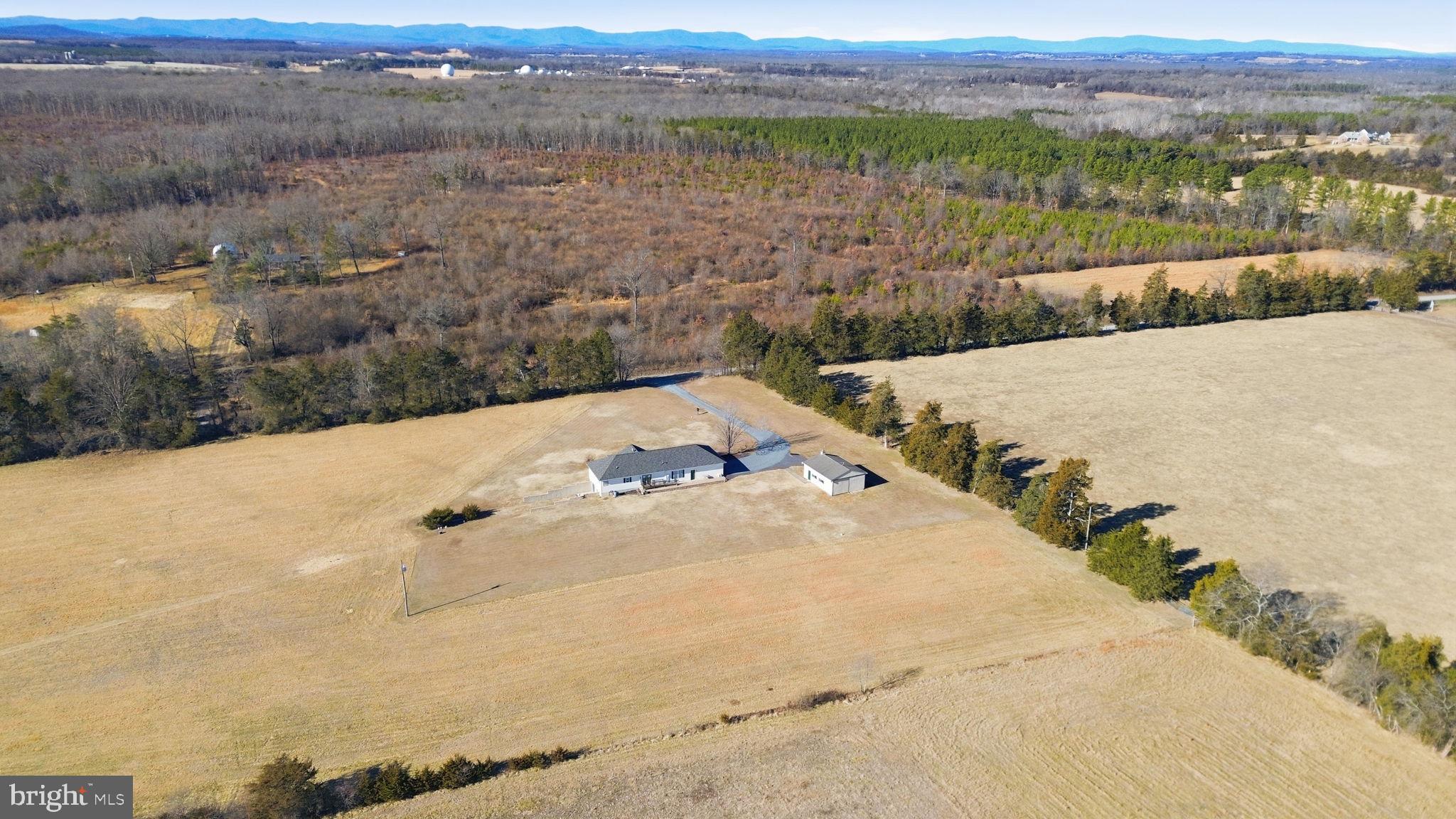 SHEPPERDS GROVE - Residential