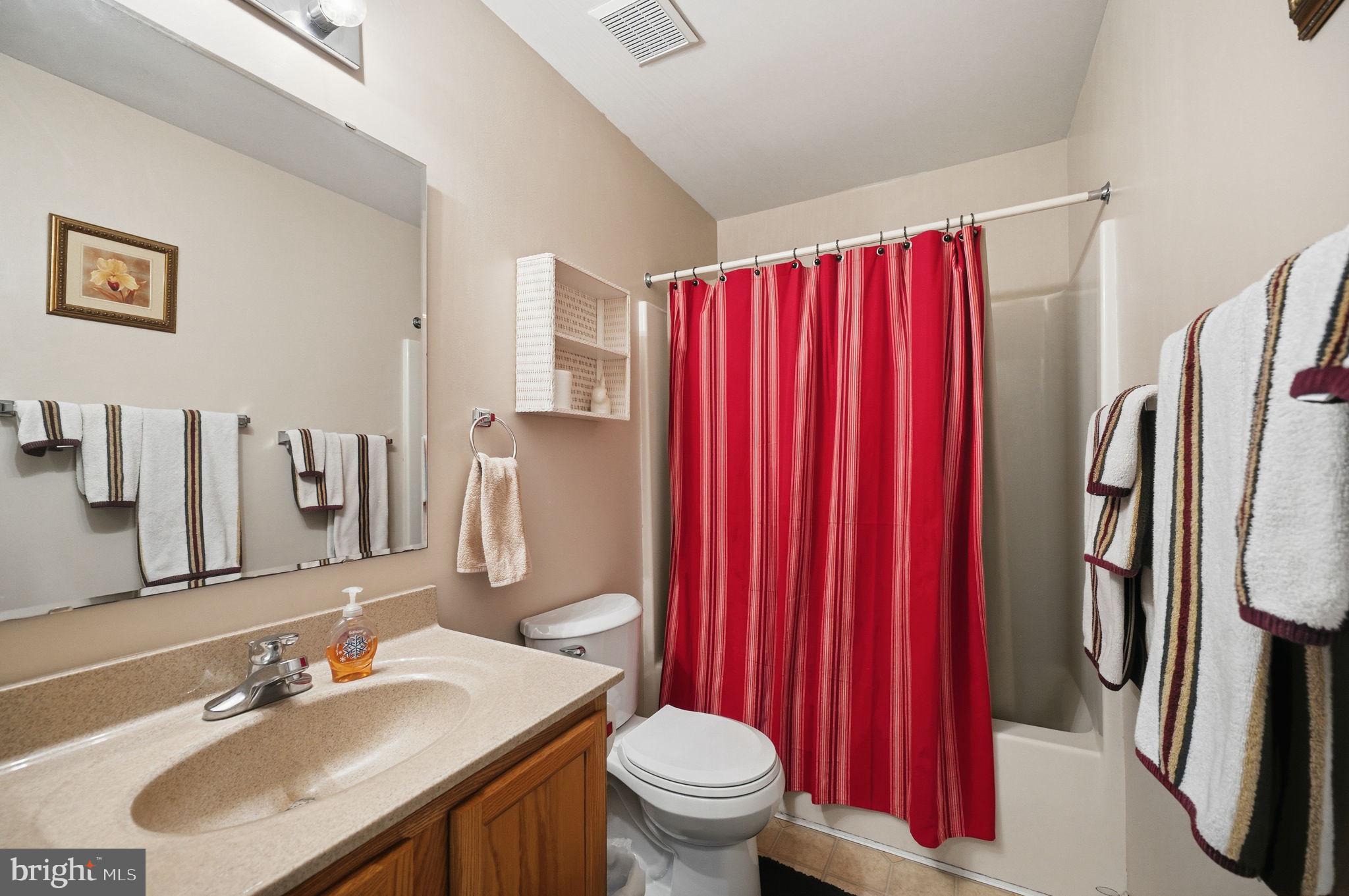 SHEPPERDS GROVE - Residential