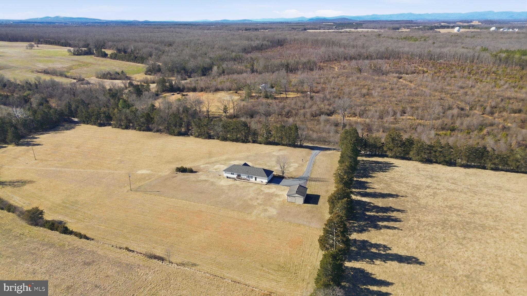 SHEPPERDS GROVE - Residential