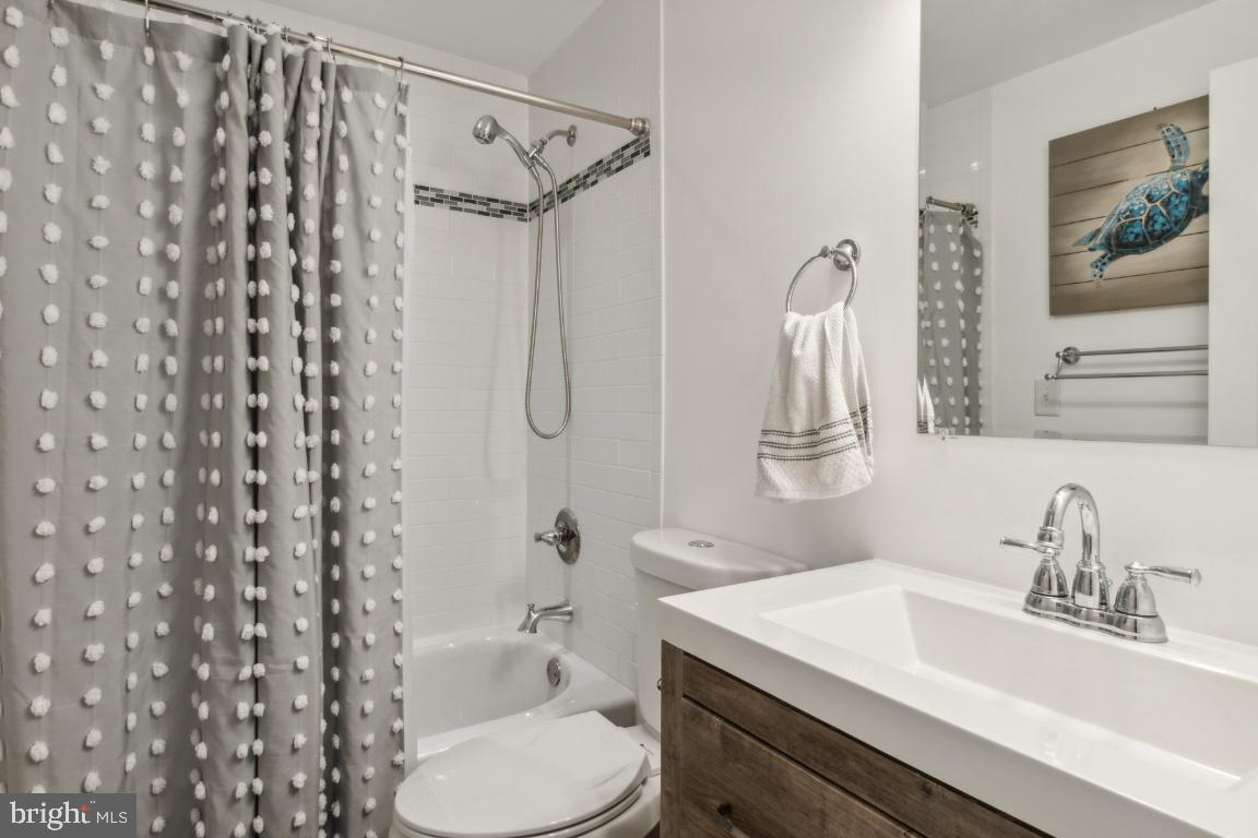 WATERSIDE - Residential