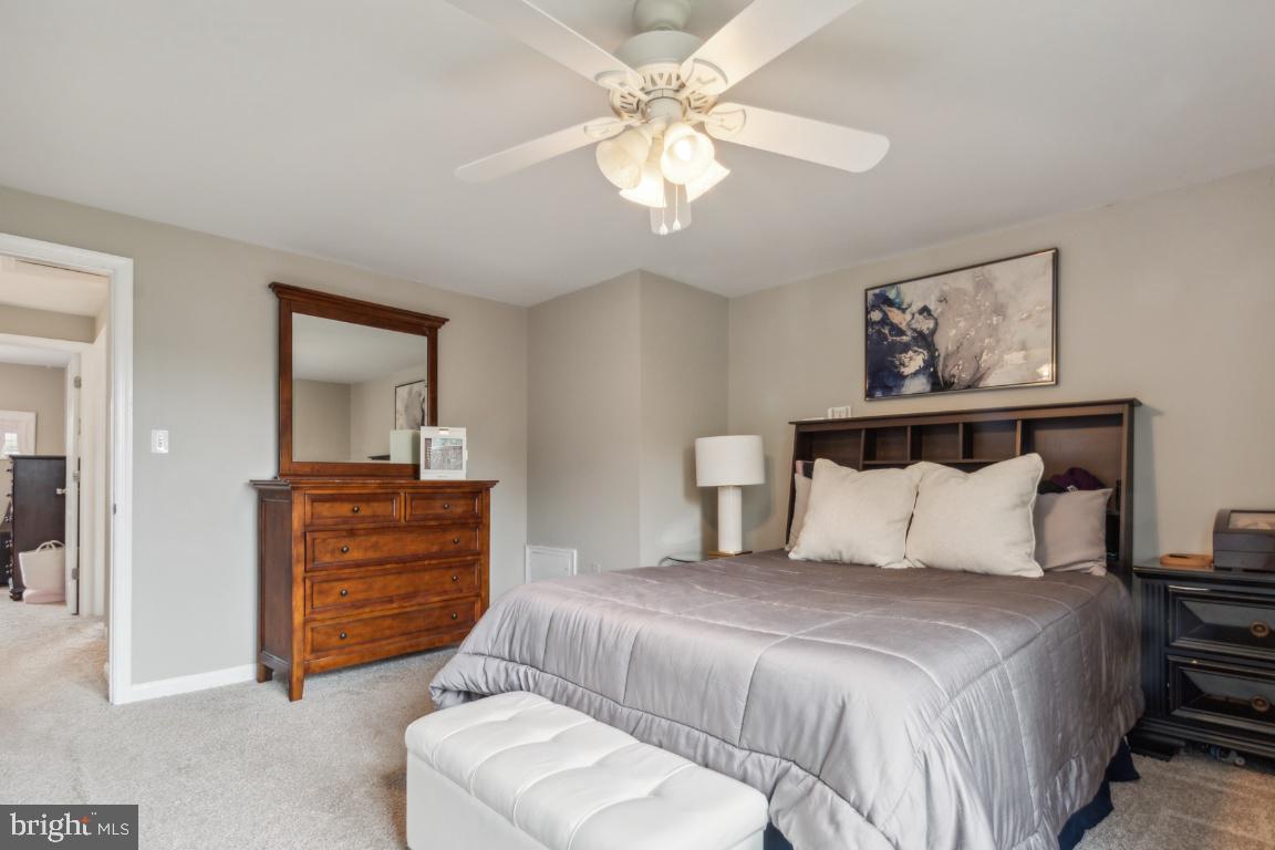 WATERSIDE - Residential