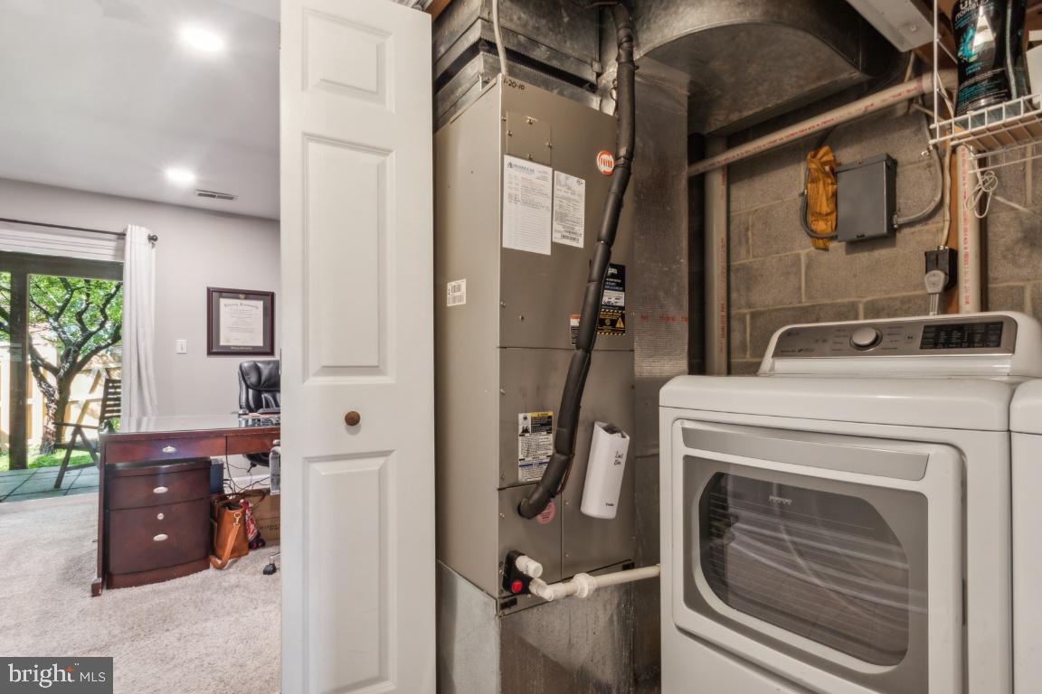 WATERSIDE - Residential