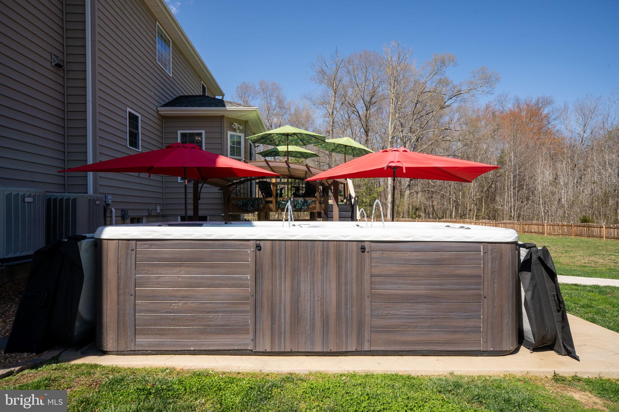 LANSDOWNE - Residential