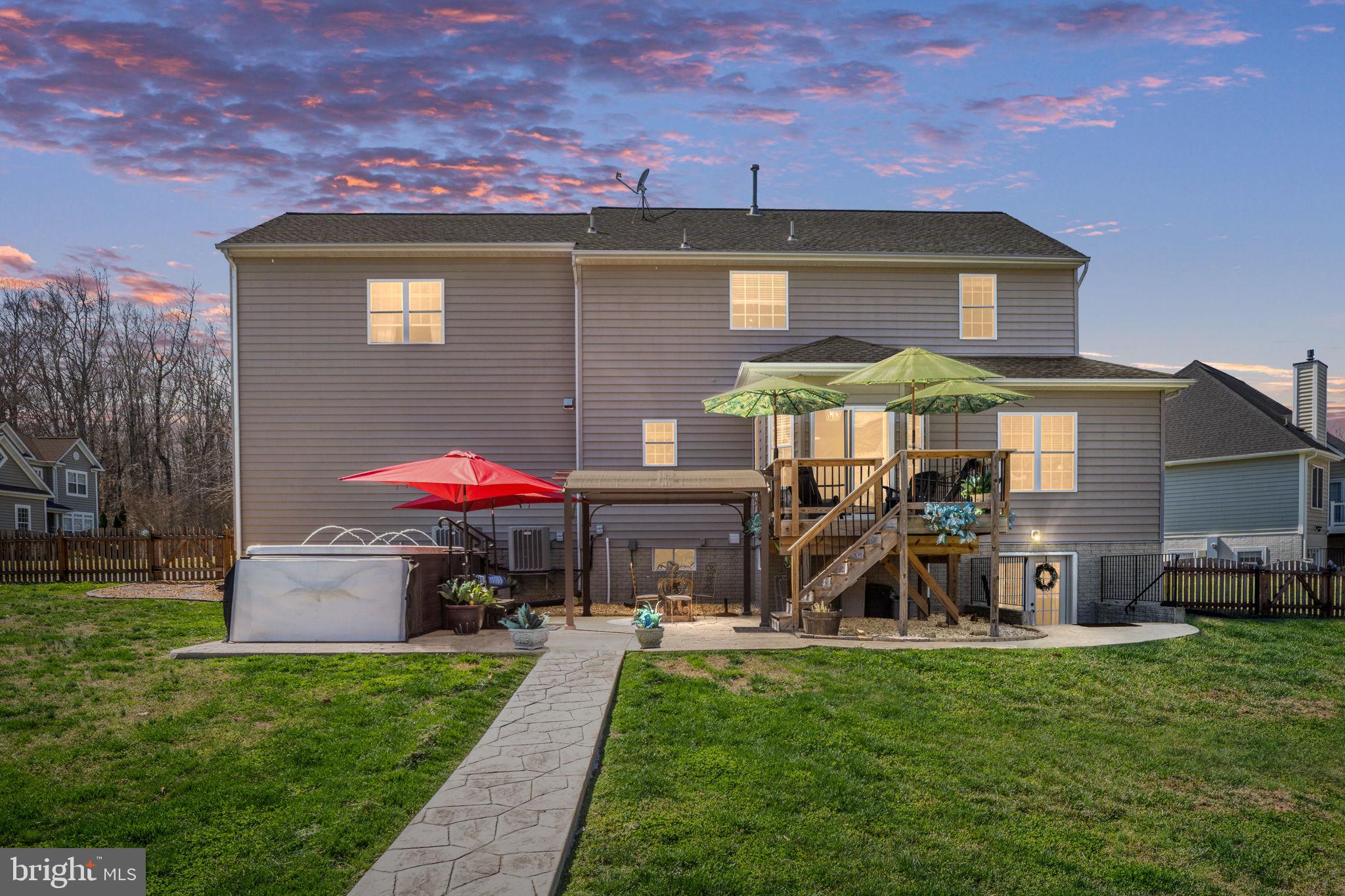 LANSDOWNE - Residential