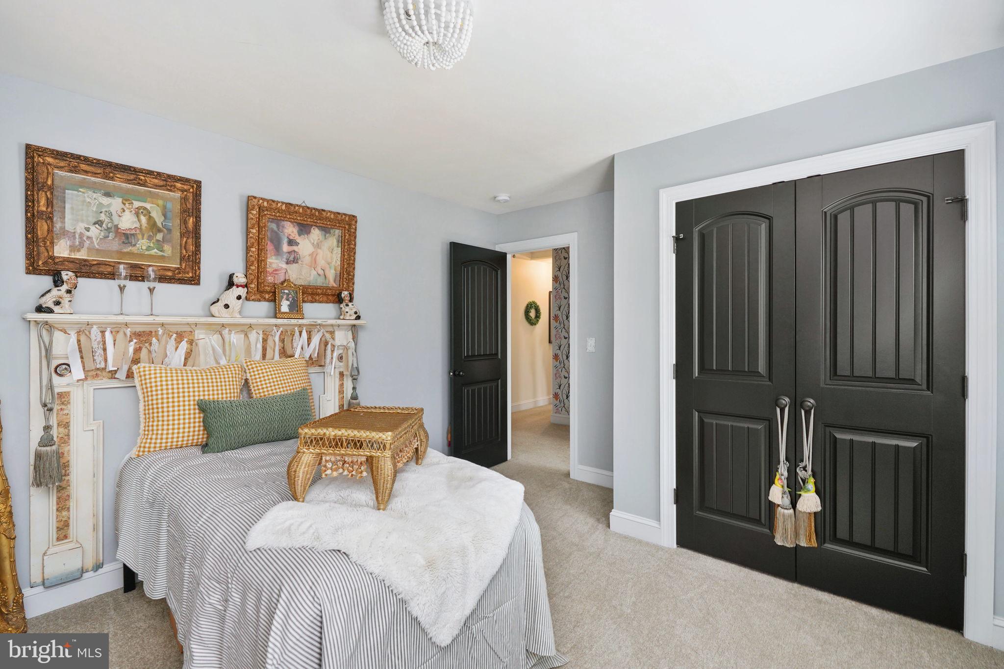 LANSDOWNE - Residential