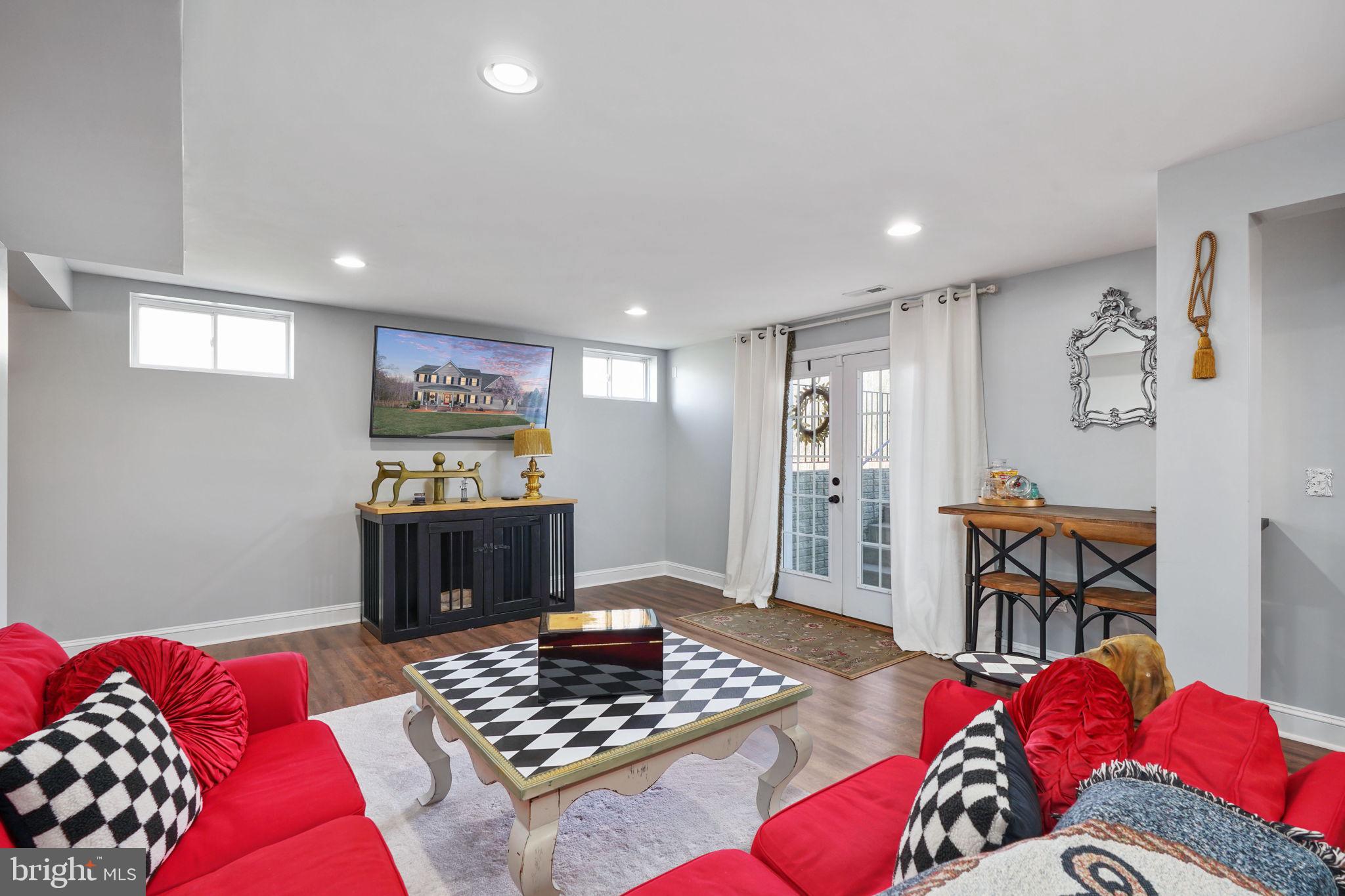 LANSDOWNE - Residential