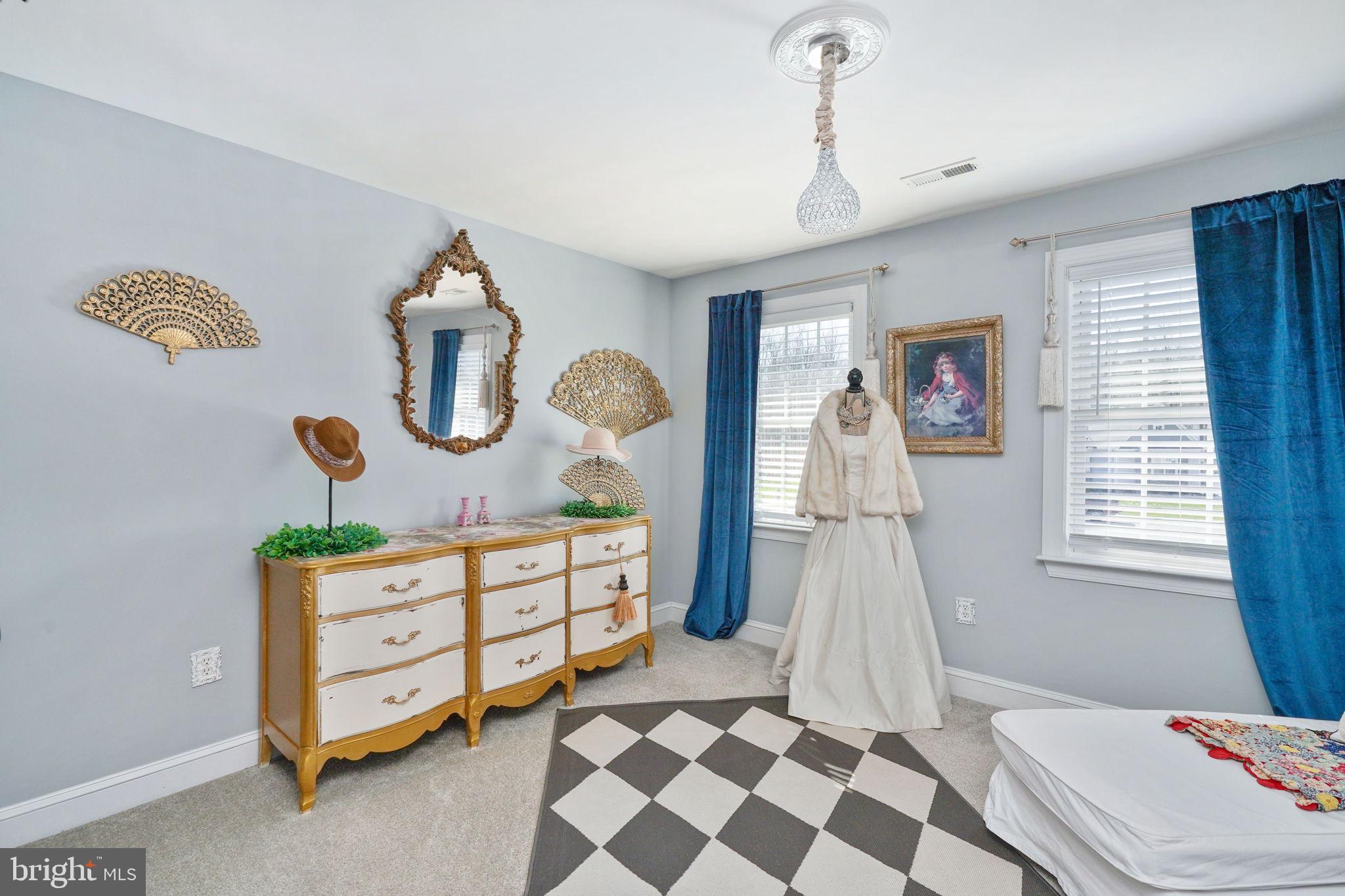 LANSDOWNE - Residential