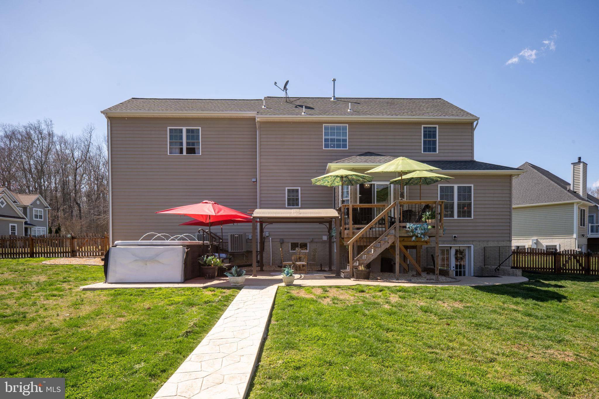 LANSDOWNE - Residential