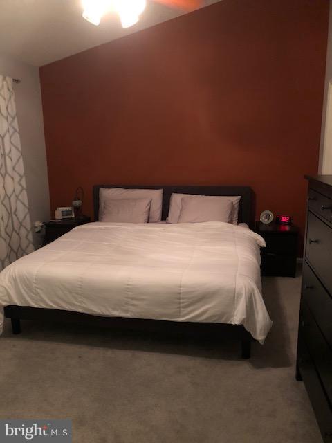 WELLINGTON COMMONS - Residential Lease