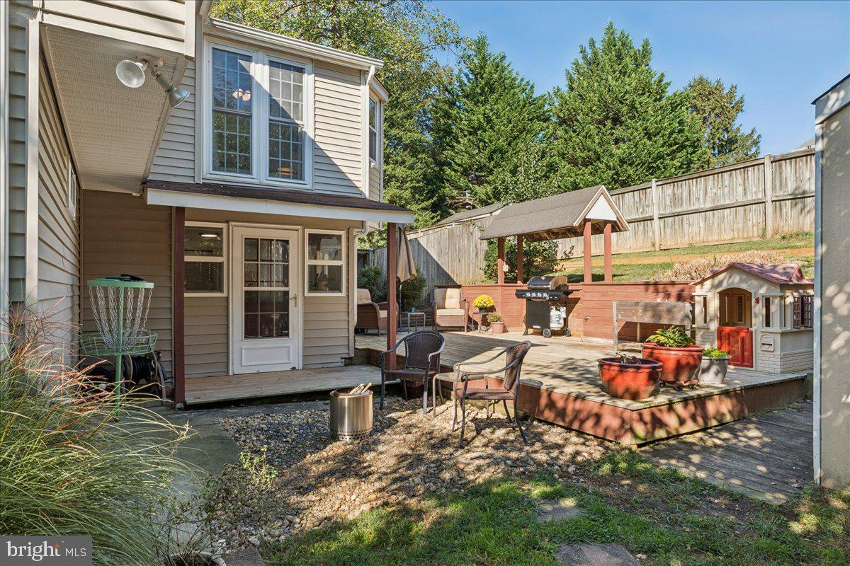 FOUR SEASONS ESTATES - Residential